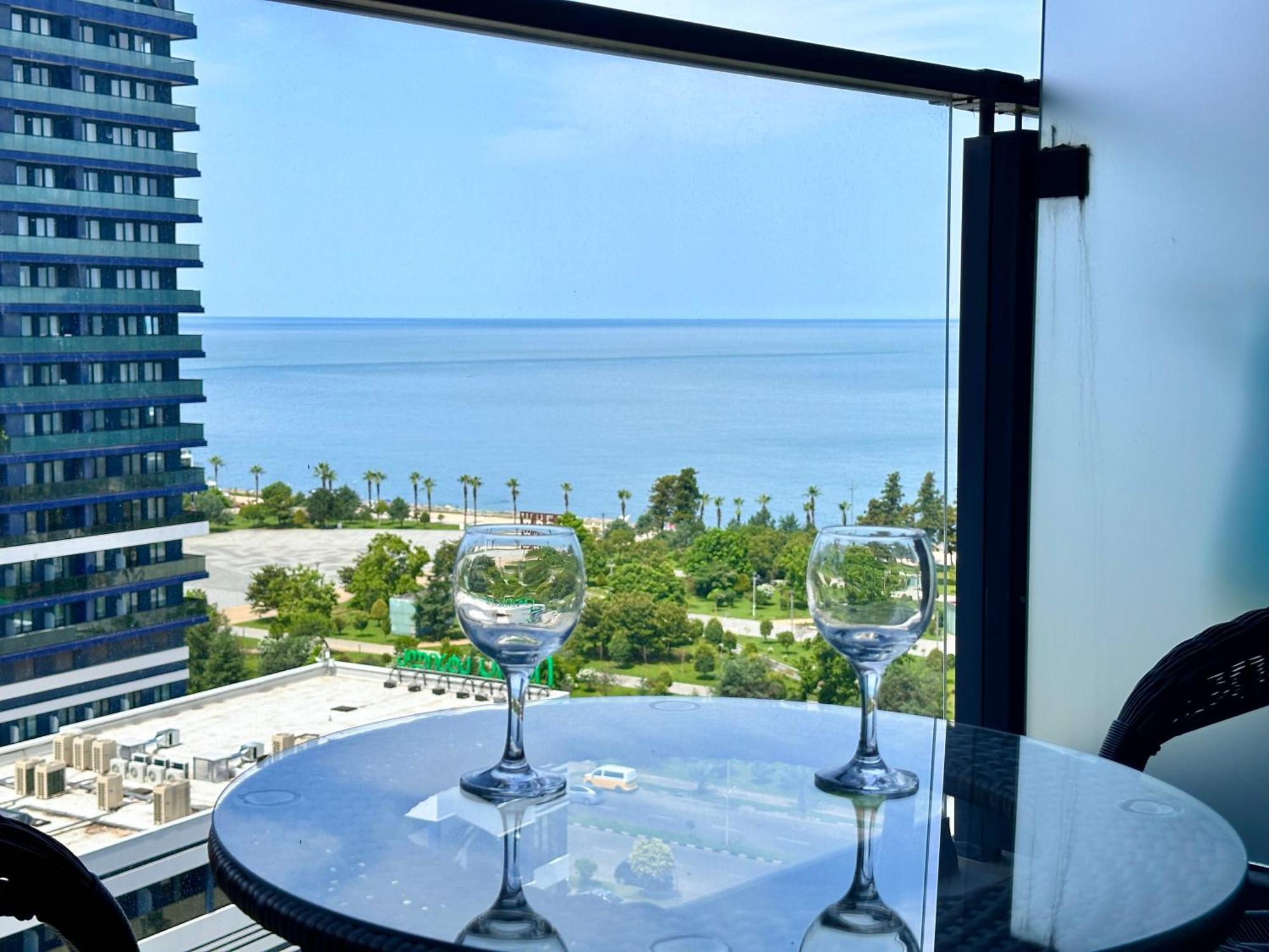 Batumi Boulevard Resort Εξωτερικό φωτογραφία