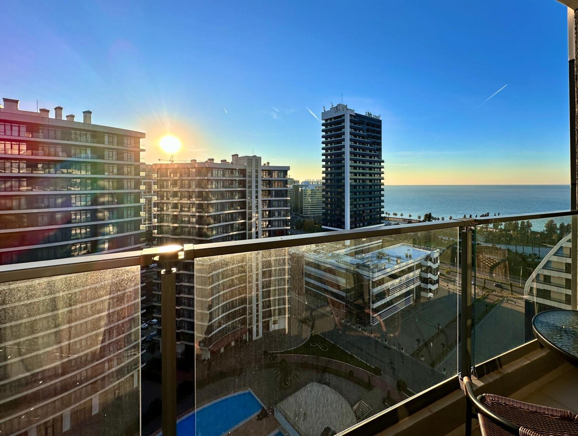 Batumi Boulevard Resort Εξωτερικό φωτογραφία